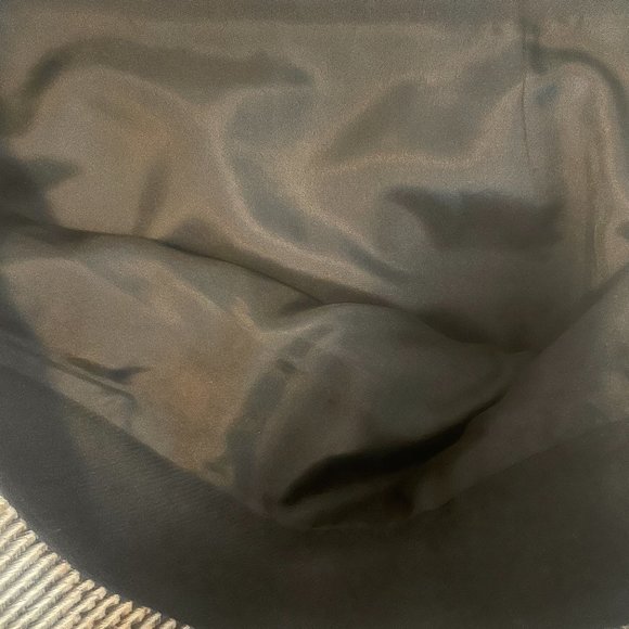 Karen Millen 100% Wool Mini Skirt Size US 6 - Picture 9 of 9